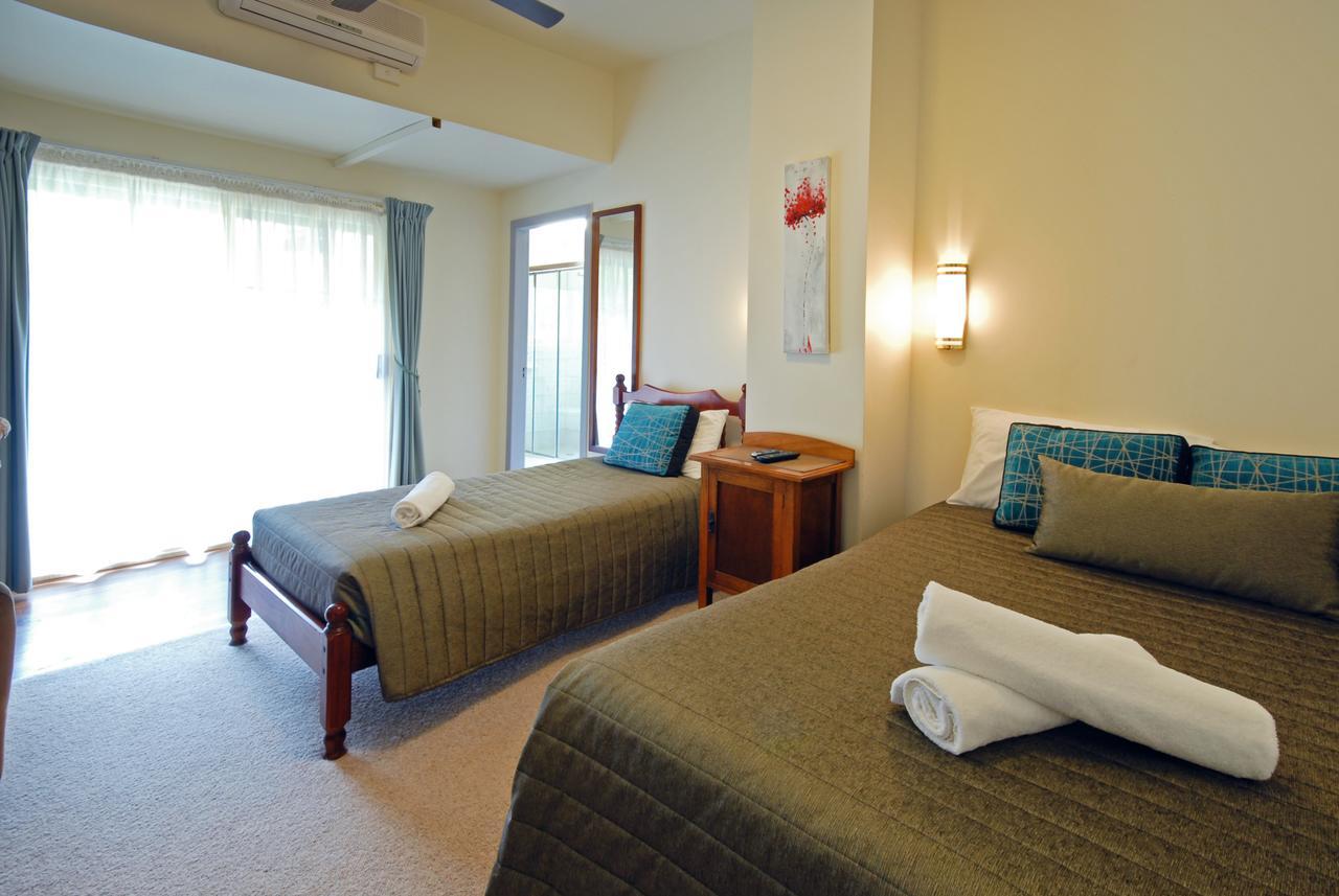 Riverview Boutique Motel Намбука Хедс Екстериор снимка